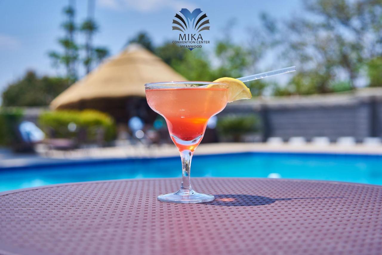 Mika Convention Center Hotel Лусака Екстериор снимка